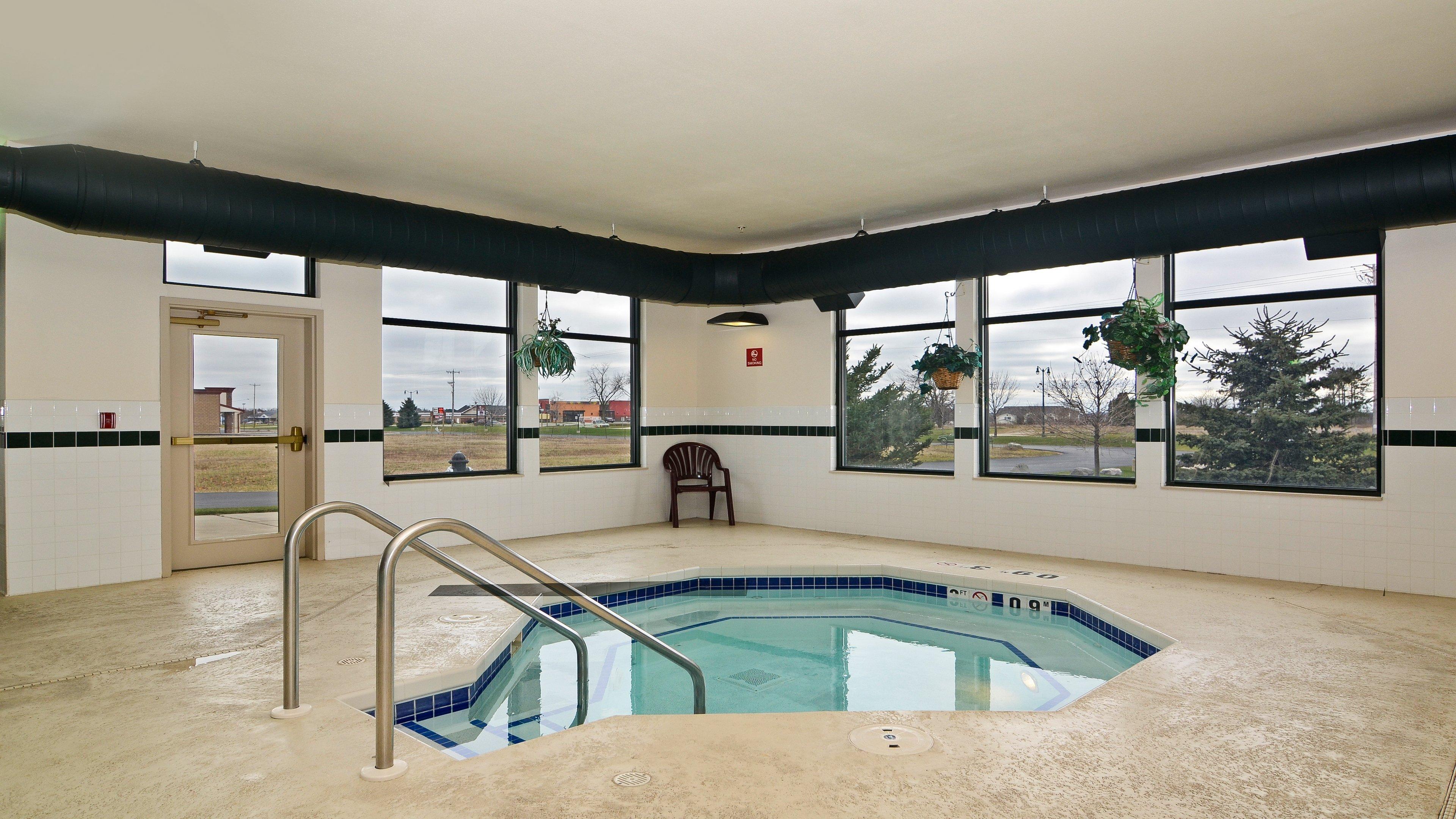 Holiday Inn Express Hotel & Suites Fort Atkinson By Ihg מראה חיצוני תמונה