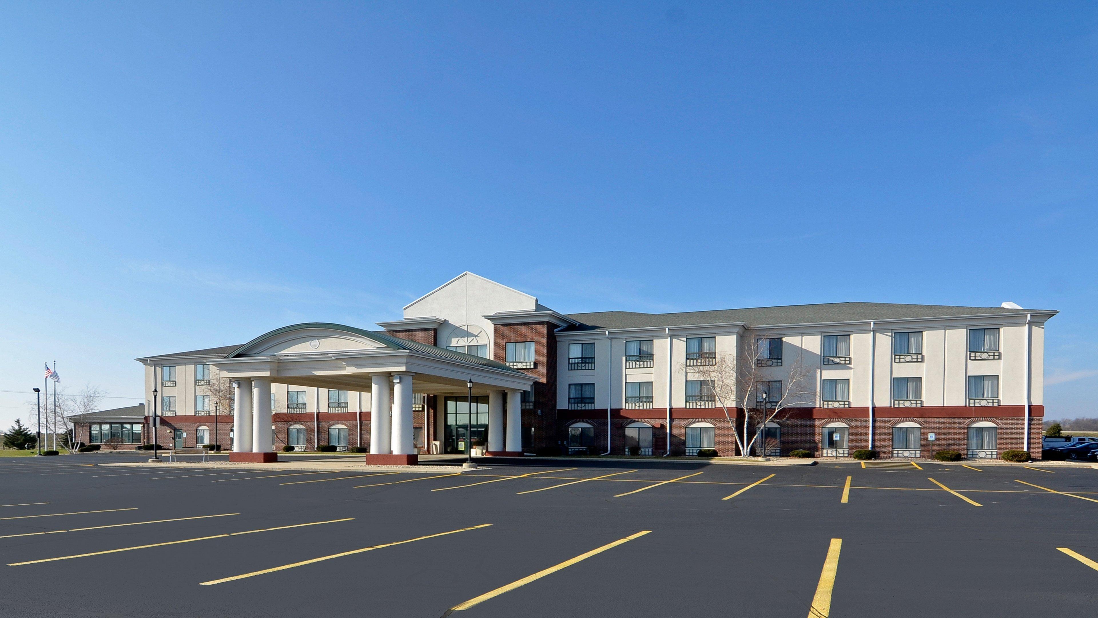 Holiday Inn Express Hotel & Suites Fort Atkinson By Ihg מראה חיצוני תמונה
